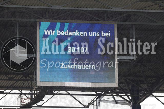 03.05.2026, GER, Fussball, Herren, 3. Liga, Saison 2025/2026, MSV Duisburg - FC Energie Cottbus | die Zuschauerzahl von 30.107 (ausverkauft)