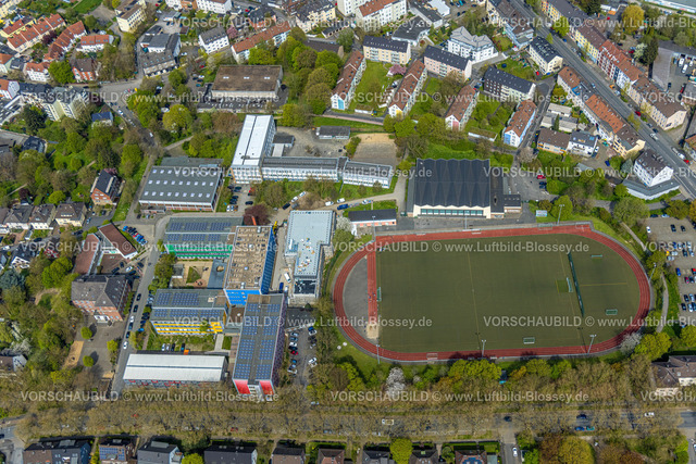 Witten230402530 | Luftbild, Berufskolleg Witten, Sportplatz Husemannstraße, Fritz Husemann Sporthalle, Otto-Schott-Realschule/Gesamtschule, Witten, Ruhrgebiet, Nordrhein-Westfalen, Deutschland