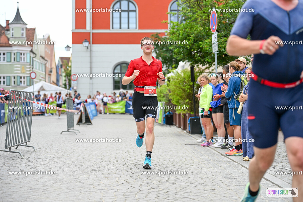 SZI_6125 | Stadttriathlon Erding 2025. #yourpictrs #sportshot_your_pictrs @Sportshotphotography #stadttriathlonerding Copyright: www.sportshot.de