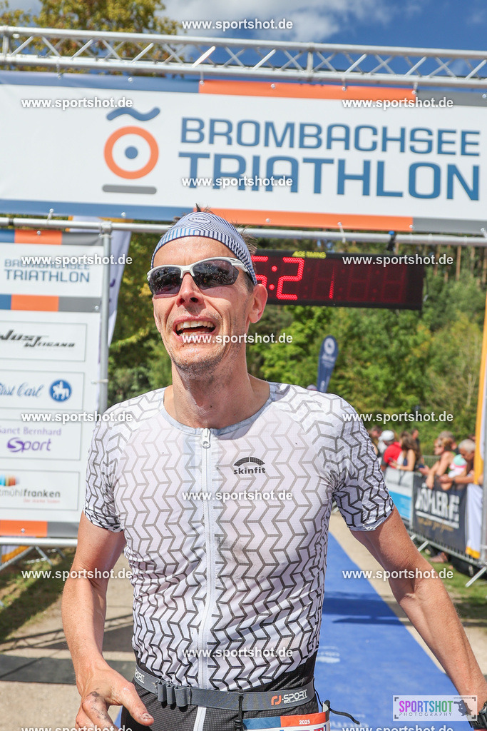 LUR_6262 | Brombachsee Triathlon 2025 #brombachseetriathlon #triathlonbrombachsee #yourpictrs #sportshot_your_pictrs @Sportshotphotography  www.sportshot.de