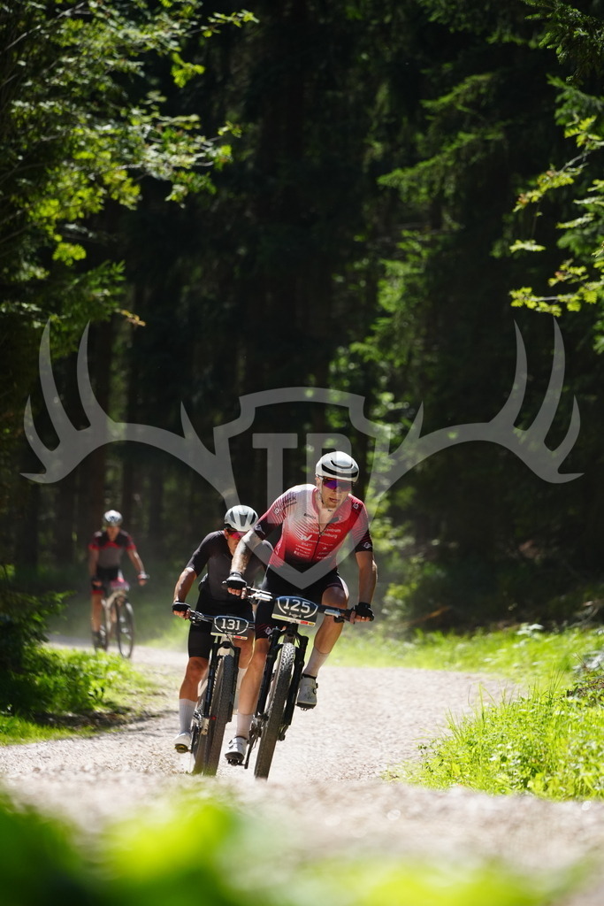 FC102171 | Fotogalerie der Treibjagd im Dunkelwald - Dein MTB Etappenrennen im Erzgebirge - Realisiert mit Pictrs.com