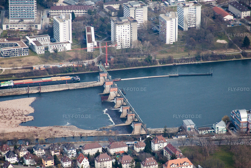 Luftbild: Wehrsteg über den Neckar im Ortsteil Bergheim in Heidelberg im Bundesland Baden-Württemberg in Deutschland. Foto: IMG_37865.jpg vom 12.03.2011 durch Werner Riehm/FLY-FOTO.de