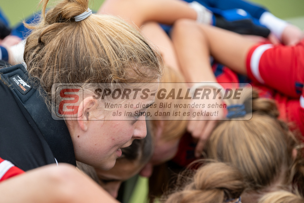 SFE_20231022_0042 | Deutsche Meisterschaft Weibliche U16 Finale Uhlenhorst Mülheim - Düsseldorfer HC am 22.10.2023 in Köln (Düsseldorfer Hockeyclub 1905 e.V.), Photo: Stephan Fehrmann 2023 (Sports-Gallery)