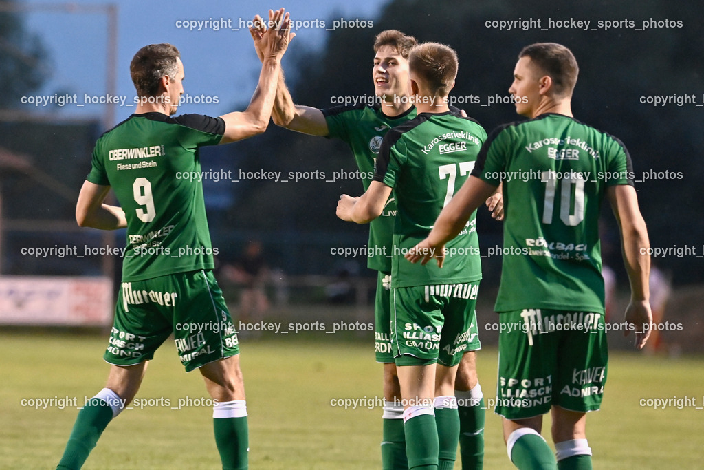 FC Lendorf vs. SC St.Veit | Jubel FC Lendorf Mannschaft, #9 Christian Kautz FC Lendorf, #4 Schritliser Michael St.Veit, #77 Florian Peter Suntinger FC Lendorf, #10 Thomas Zraunig FC Lendorf, FC Lendorf vs. SC St.Veit, FC Lendorf vs. SC St.Veit am 17.08.2024 in Lendorf (Thomas Morgenstern-Arena), Austria, (Photo by Bernd Stefan)
