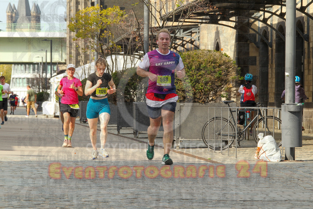 250920_1527_EV4_8854 | Sportfotografie im Rhein-Sieg Kreis, Köln, Bonn, NRW, Rheinland Pfalz, Hessen, etc. Unser Tätigkeitsfeld umfasst den Laufsport vom Volkslauf über den Marathon, Duathlon, Triathon bis zum Ultralauf wie Kölnpfad Ultra oder Schindertrail.