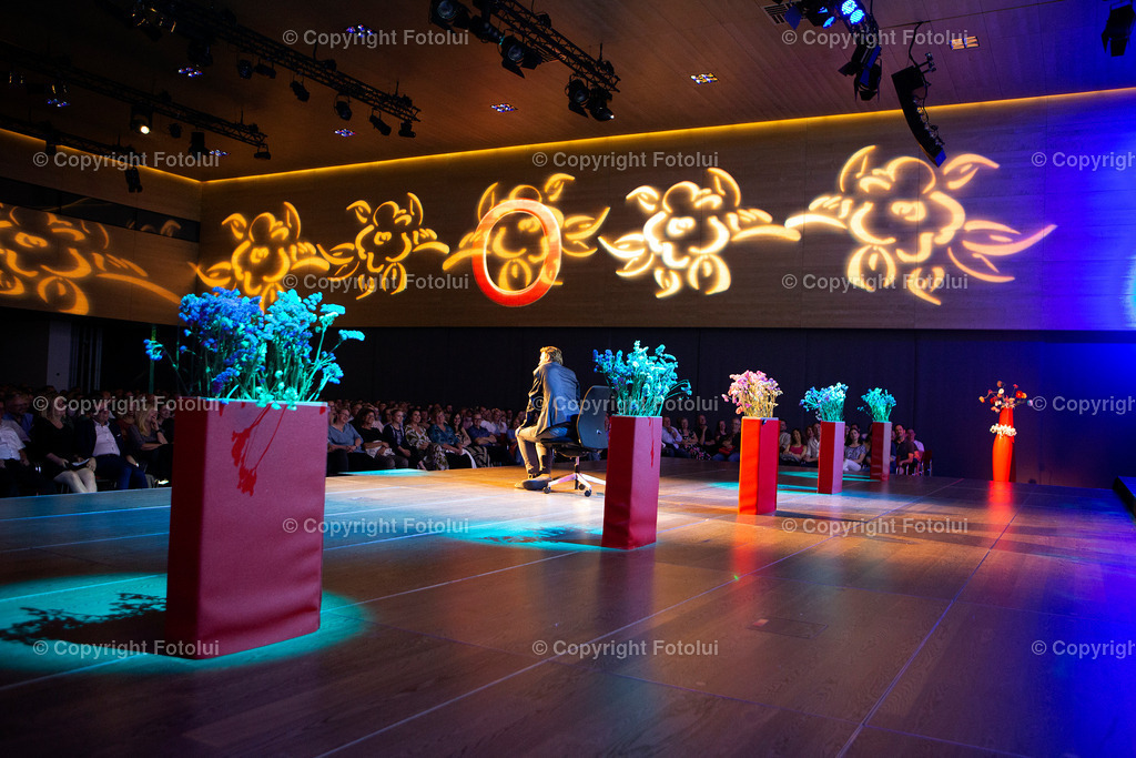 OBERBANK_26 | EIN DANK AN DIE PFLEGEKRAEFTE KABARETT MIT KLAUS ECKEL 02.06.2022 OBERBANK DONAU-FORUM LINZ IM BILD: KLAUS ECKEL. FOTO:FOTOLUI/OBERBANK