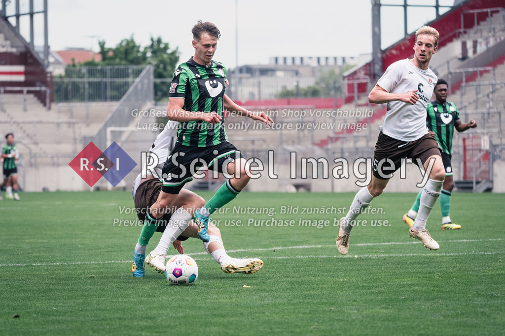 RS-1-051058 | Nick Stepantsev (#8, Hannover), Thieß Mahnel (#21, FCSP)