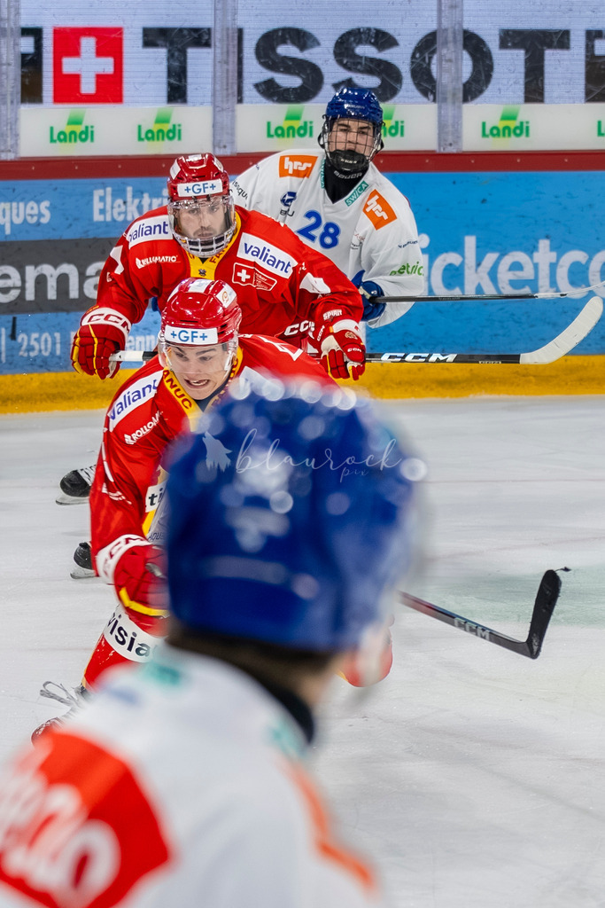 EHCB vs GCK 20260104-8369 | Sportbilder, Sportfotograf, Hochzeits- und Eventfotografin, Flugshows, Portraits und Tiershooting, Aviation, Downhill, Nationalleague, Swissleague, International