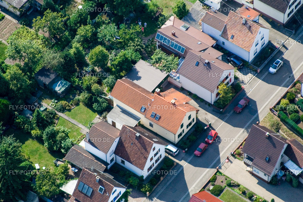 Waldstr | Luftbild: Waldstr in Kandel im Bundesland Rheinland-Pfalz in Deutschland. Foto: IMG_12556.jpg vom 17.08.2008 durch Werner Riehm/FLY-FOTO.de - Realisiert mit Pictrs.com