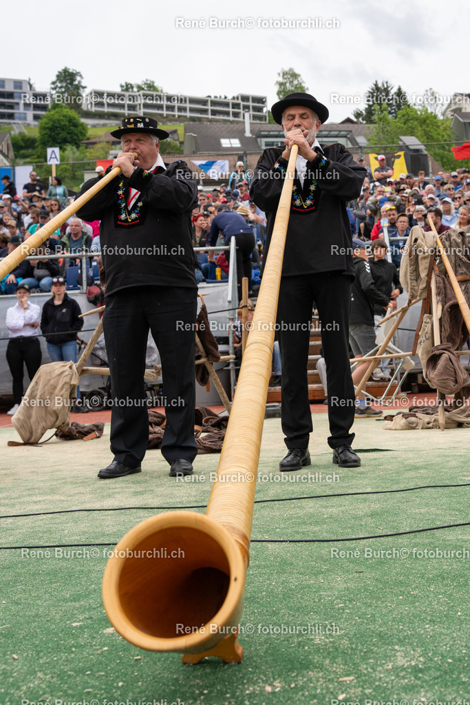 BUR03284 | René Burch leidenschaftlicher Fotograf aus Kerns in Obwalden.  Hier finden sie Sport, Landschaft und Natur Fotografie.
 - Realisiert mit Pictrs.com