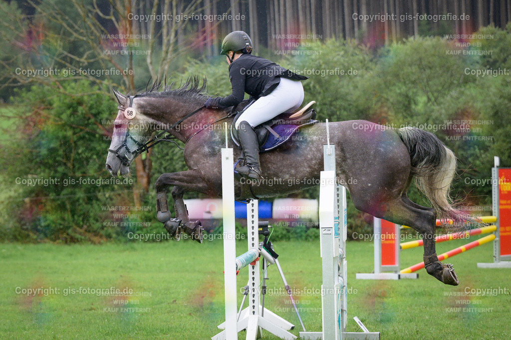 058_Miller_Nicola_Ducati-Diavel_A1_Springen_250802_08 | gis-fotografie