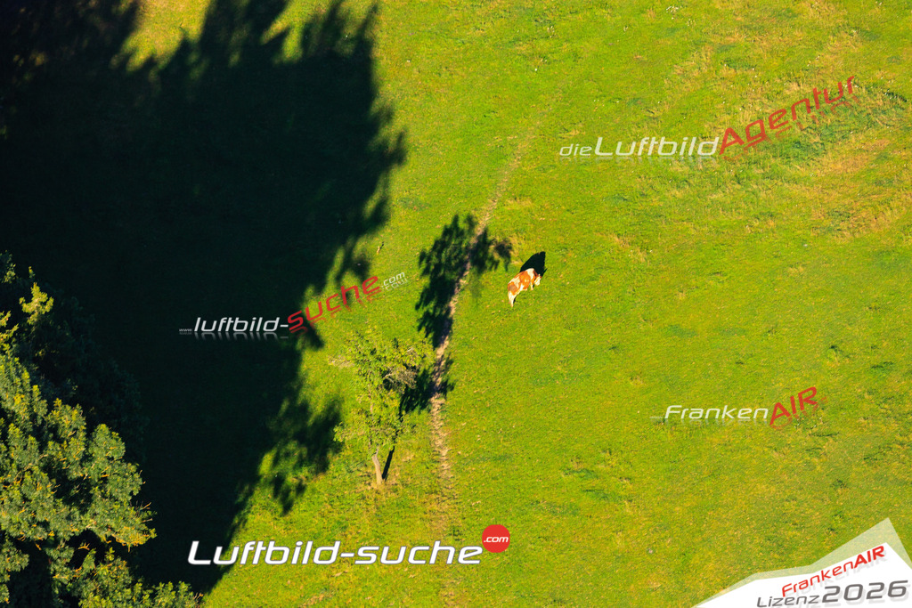 Die Luftaufnahme der Stadt Mainleus wurde vom UL-Flugzeug heraus erstellt ( keine Drohne )- hohe Auflösung für beste Qualität