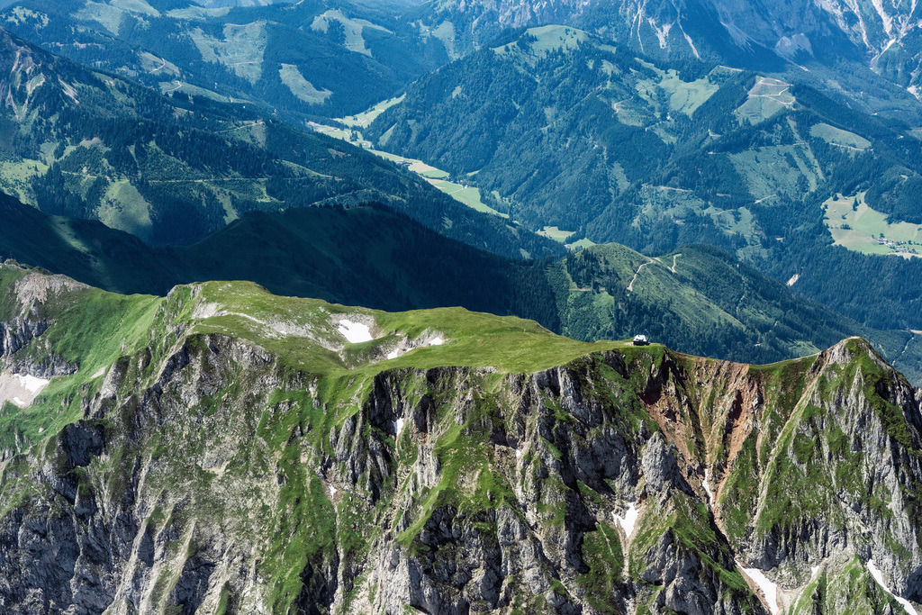 dr__0010010.jpg | KRUMPEN 05.07.2017 Wald und Berglandschaft in Krumpen in Steiermark, Österreich. // Forest and mountain scenery in Krumpen in Steiermark, Austria. Foto: Daniel Reiter