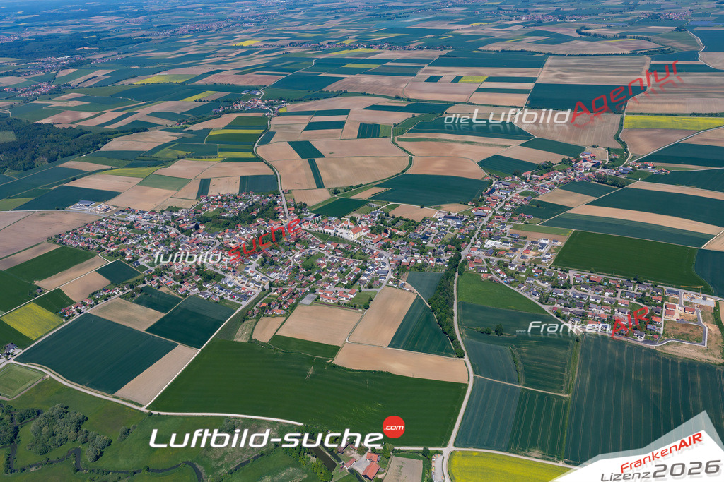 Das Luftbild der Stadt Aufhausen wurde 2021 vom Flugzeug heraus erstellt (keine Drohne) Aufnahmehöhe ca.450 Meter- hohe Bildauflösung und Druck-Qualität garantiert!
