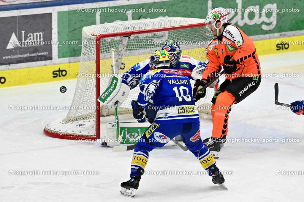 EC IDM WÄRMEPUMPEN VSV vs. MOSER MEDICAL GRAZ99ERS | #10 Thomas Vallant EC VSV, #37 René Swette EC VSV, EC IDM WÄRMEPUMPEN VSV vs. MOSER MEDICAL GRAZ99ERS, EC IDM WÄRMEPUMPEN VSV vs. MOSER MEDICAL GRAZ99ERS am 17.03.2026 in Villach (Stadthalle Villach), Austria, (Photo by Bernd Stefan)