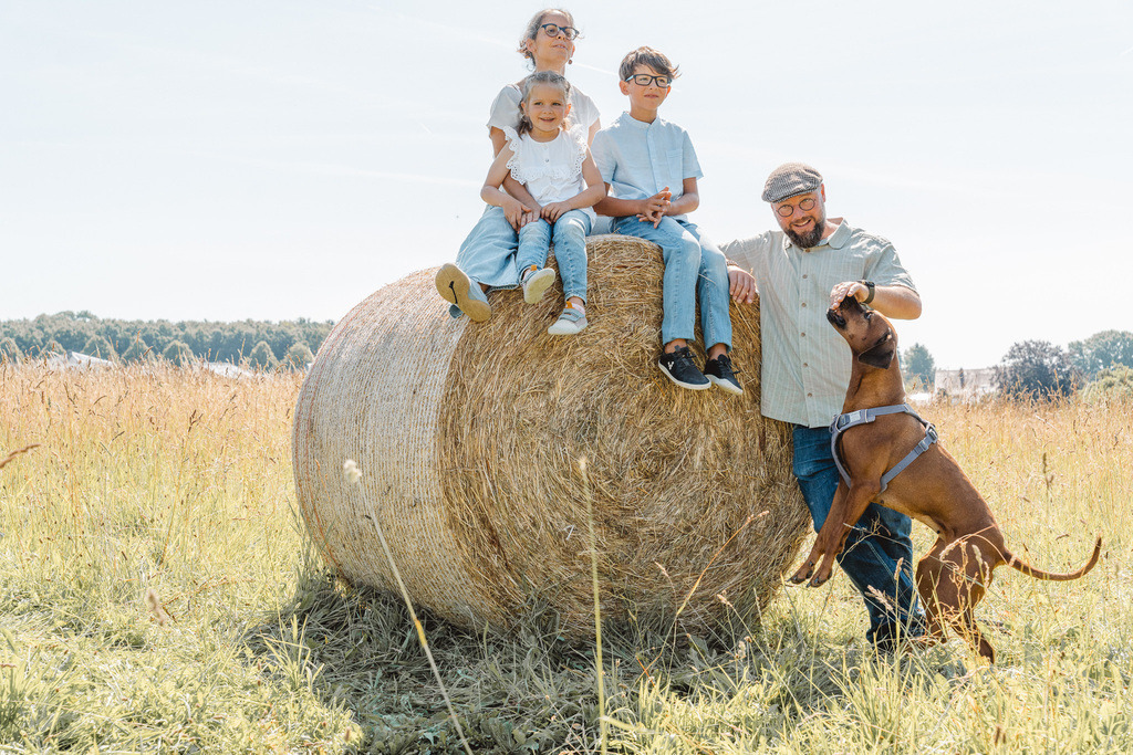 Familie Fischer_fotozauberkoblenz.de-170 | Entdecken Sie unsere Fotografiedienstleistungen und Fotogeschenke - perfekt für jeden Anlass. Bestellen Sie jetzt Ihre individuelle Leinwand oder Fotoabzüge.