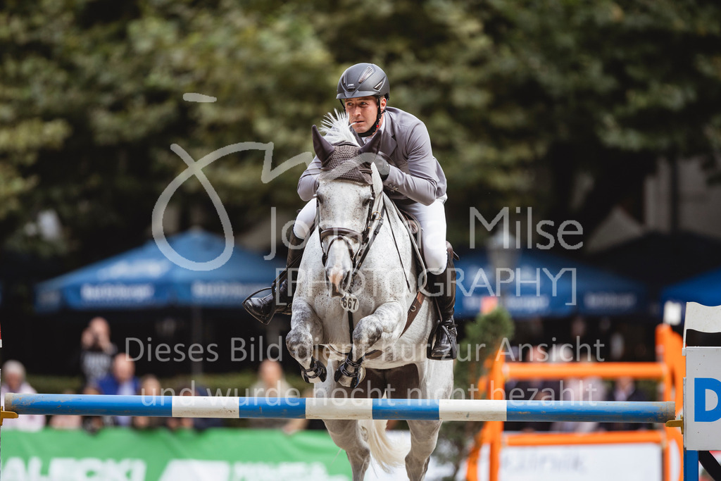 240915_OWLCh_GP-848 | Deine schönsten Turniermomente als professionelle Fotos! Entdecke hochwertige Pferdesport-Fotografie im Online-Shop. Jetzt Fotos finden & bestellen!