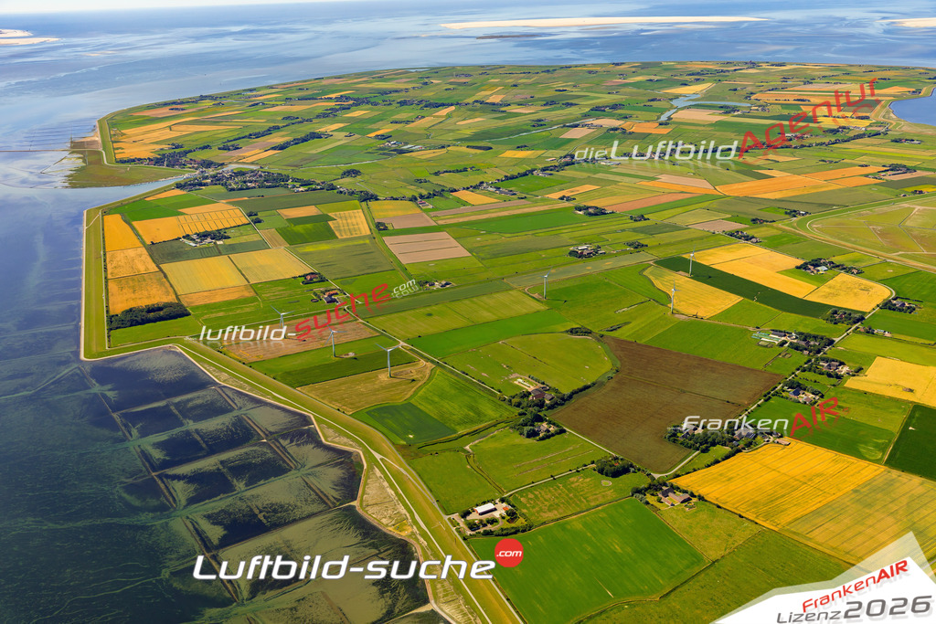 Die Luftaufnahme Tammensiel - Pellworm wurde 2022 vom Flugzeug aus (keine Drohne) erstellt. Hohe Auflösung -für große Poster und Wandbilder geeignet - Garantiert!