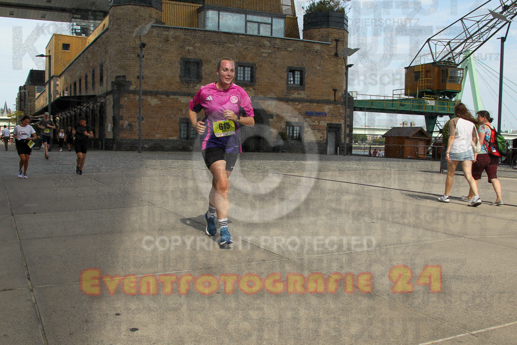 250920_1328_EV4_5700 | Sportfotografie im Rhein-Sieg Kreis, Köln, Bonn, NRW, Rheinland Pfalz, Hessen, etc. Unser Tätigkeitsfeld umfasst den Laufsport vom Volkslauf über den Marathon, Duathlon, Triathon bis zum Ultralauf wie Kölnpfad Ultra oder Schindertrail.