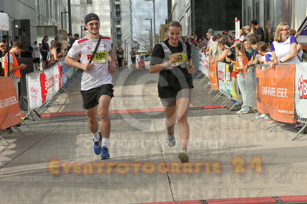 250920_1533_EX1_9969 | Sportfotografie im Rhein-Sieg Kreis, Köln, Bonn, NRW, Rheinland Pfalz, Hessen, etc. Unser Tätigkeitsfeld umfasst den Laufsport vom Volkslauf über den Marathon, Duathlon, Triathon bis zum Ultralauf wie Kölnpfad Ultra oder Schindertrail.