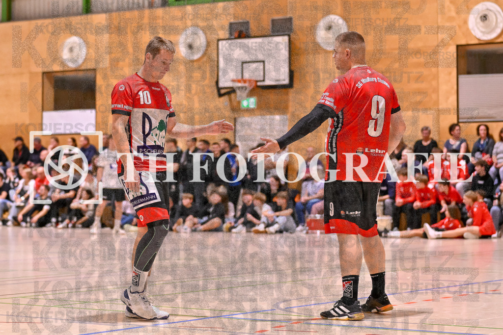 GER, SG Maulburg/Steinen - HSG Dreiland, Handball, Landesliga Suedbaden, 4. Spieltag, Saison 2024/2025, 12.10.2024 | Mika Buelow (SG Maulburg/Steinen, #10), Tim Lindner (SG Maulburg/Steinen, #09)GER, SG Maulburg/Steinen - HSG Dreiland, Handball, Landesliga Suedbaden, 4. Spieltag, Saison 2024/2025, 12.10.2024Foto: TH Fotografie/Thomas Hess