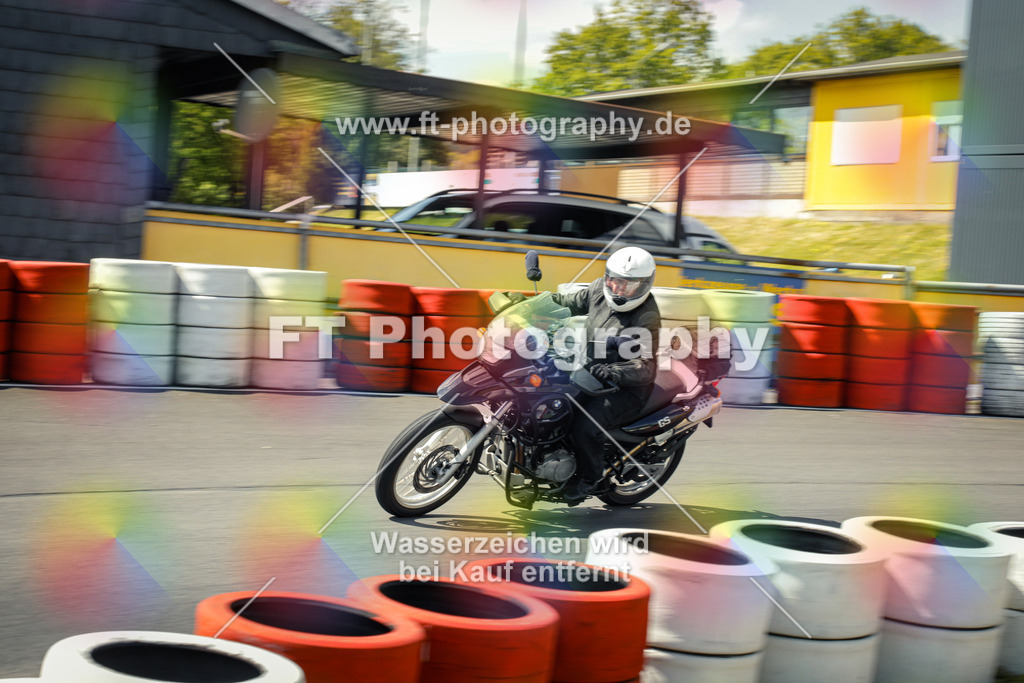 OBK_Mai_Martina_Markus-11108 | Hier findet Ihr Bilder von Touristenfahrten auf der Nürburgring Nordschleife oder von anderen Veranstaltungen die ich besucht habe. Viel Spass beim Durch Schauen 