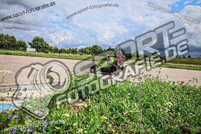 pubi5570 | Professionelle Fotos von Sportveranstaltungen, aber auch Hochzeiten und anderen Events. - Realisiert mit Pictrs.com