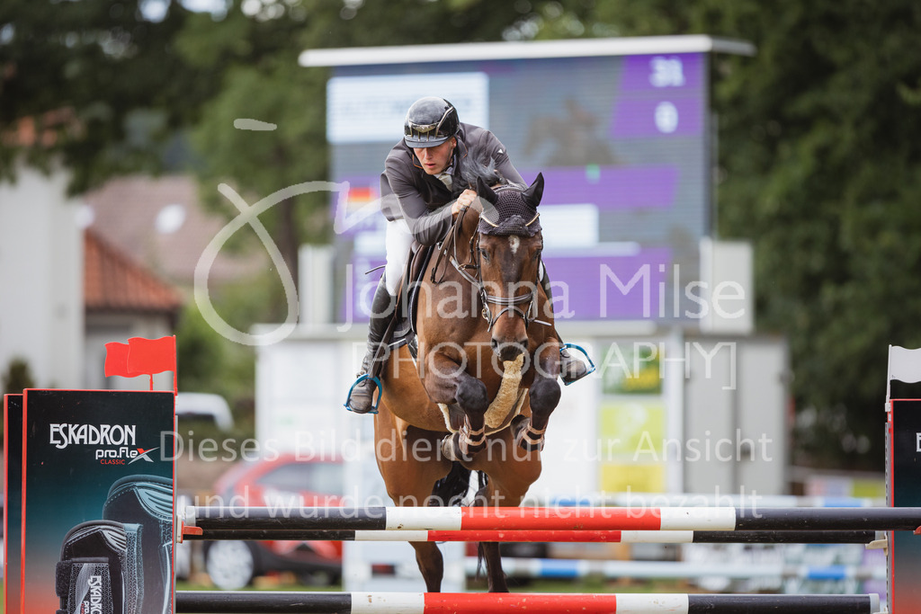 220715_LC_Youngster-M-507 | Deine schönsten Turniermomente als professionelle Fotos! Entdecke hochwertige Pferdesport-Fotografie im Online-Shop. Jetzt Fotos finden & bestellen!