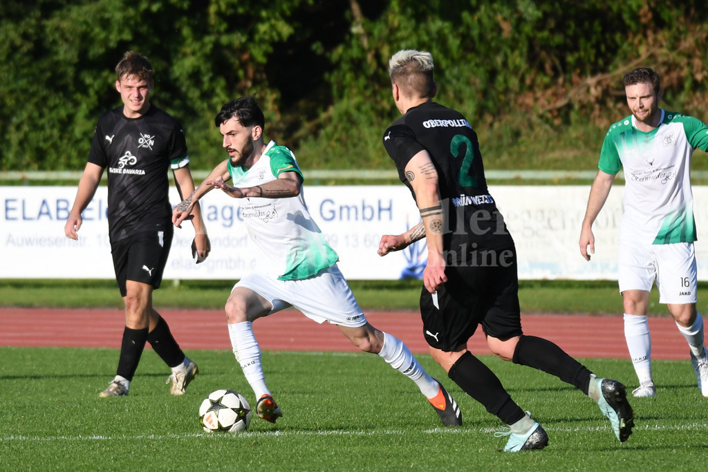 SpVgg GW Deggendorf : SV Oberpolling | Robert Baghramyan (SpVgg GW Deggendorf #4) - Realisiert mit Pictrs.com