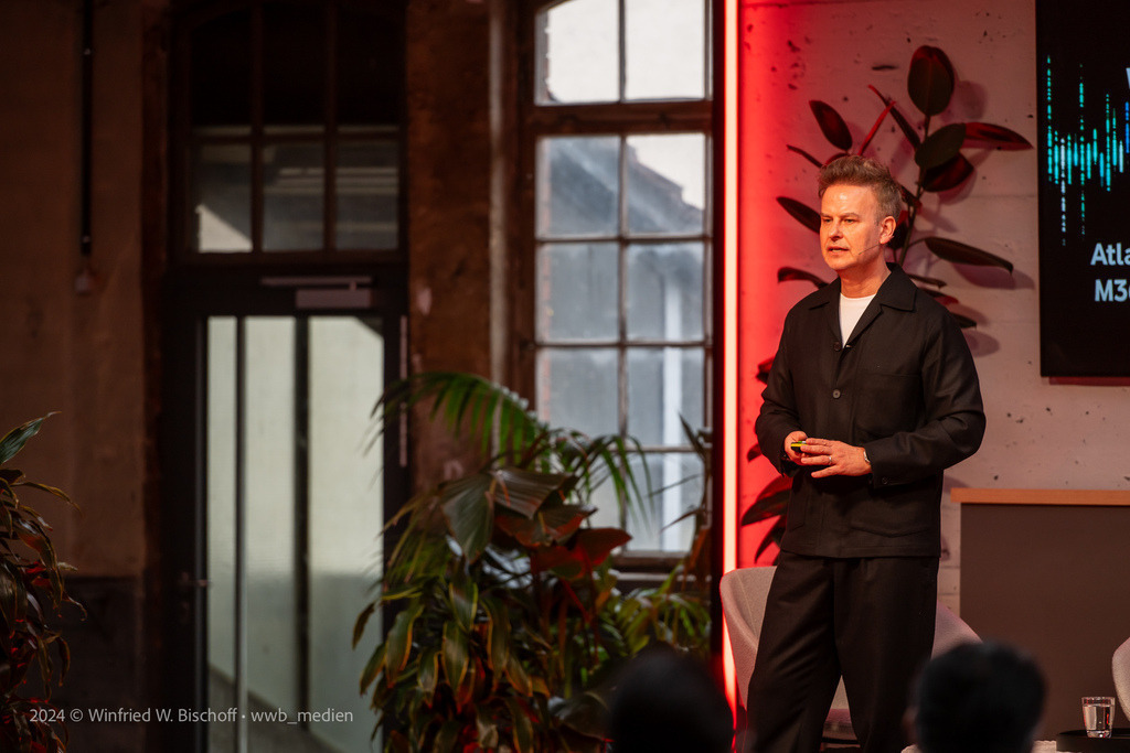 wwb_2001 | <Fotografie> <Video> <Film> <Winfried Bischoff> - Realisiert mit Pictrs.com