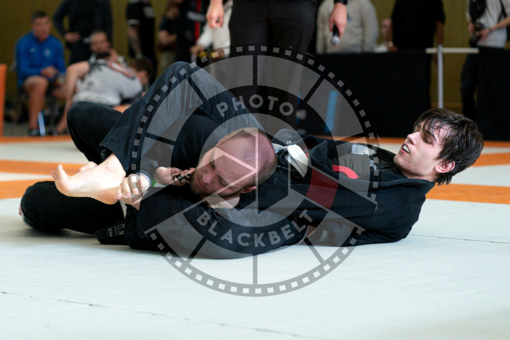 20240915PBB1704 | Athletes compete during the Grappling Industries’ grappling and Brazilian jiu-jitsu competition in Berlin, on September 15, 2024.