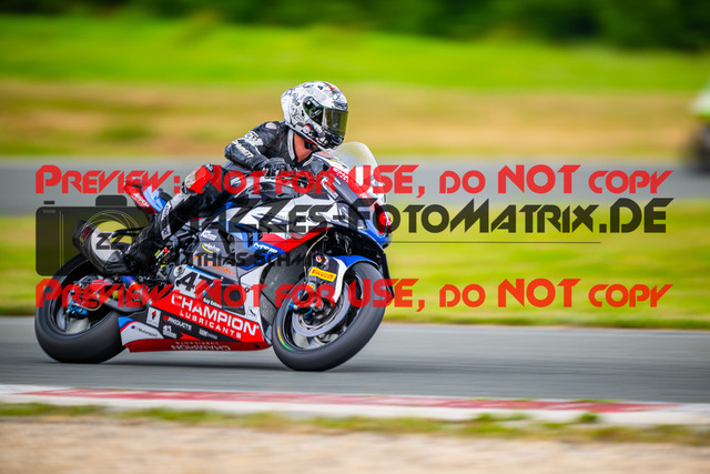 MaZZes_FotoMatrix_240726_6021986_3536 | STK