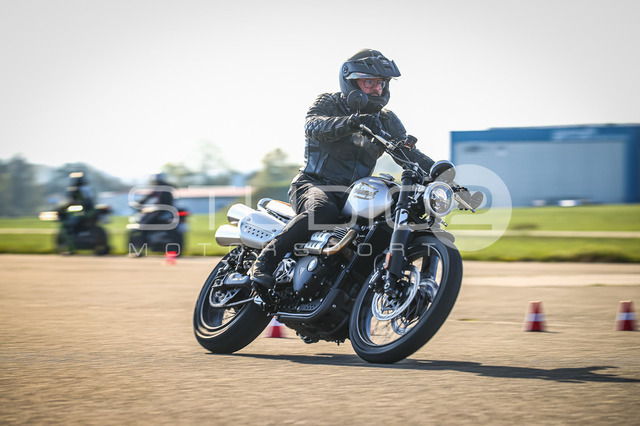 0025-260418_NOE-003_25 | Deine Full-Service-Agentur für ✔️Videoproduktionen und ✔️Motorsportfotografie Jetzt Angebot anfragen!