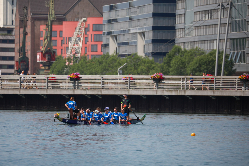 Drachenboot-Regatta_Duisburg140625_23 | Bildergalerie von Sport-Ereignissen aber auch von weiteren spannenden Dingen - nicht nur vom Niederrhein. In Anlehnung an den bekannten Spruch von Hanns Dieter Hüsch heißt das Motto: "Niederrhein ist überall".  - Realisiert mit Pictrs.com