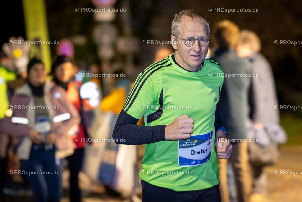 Martinslauf Sindorf 2023 in Kerpen-Sindorf, 09.11.2023 | Impressionen vom Martinslauf Sindorf 2023 am 09.11.2023 in Kerpen-Sindorf (Nordrhein-Westfalen).