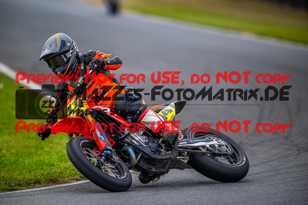 MaZZes_FotoMatrix_231001_3872 | S1