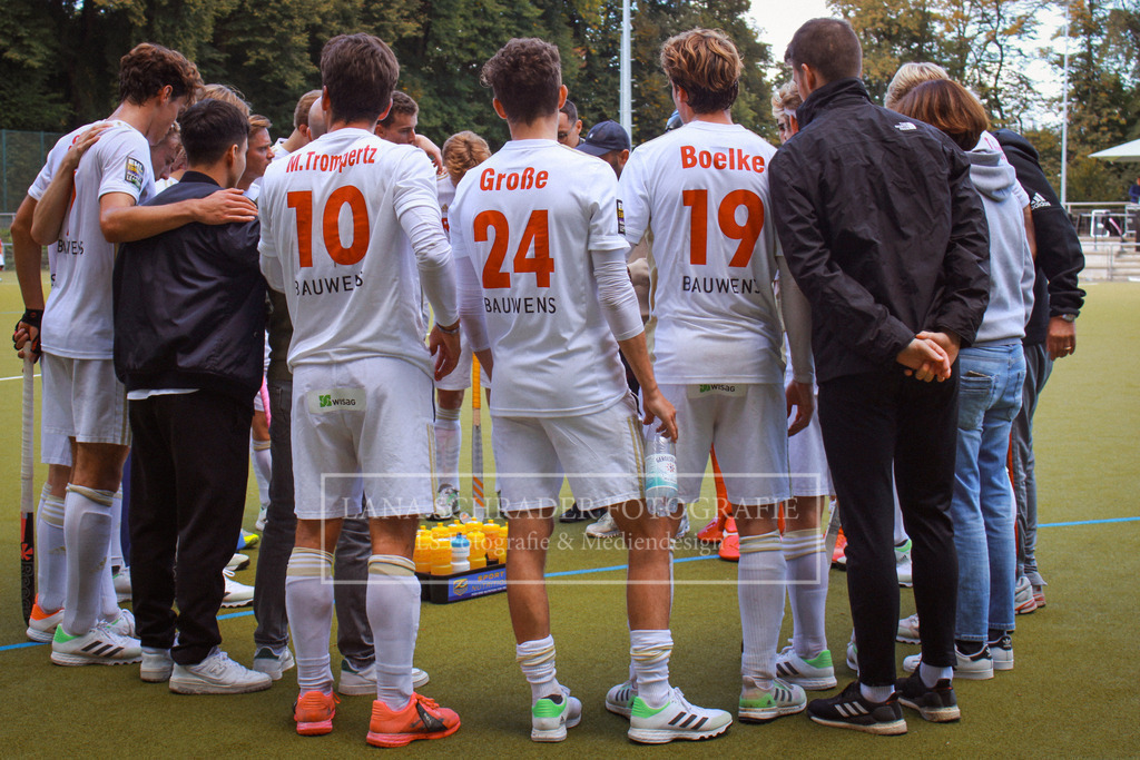 Rot - Weiß Köln - Münchner SC 25.09.22-15 | lanaschraderfotografie - Realisiert mit Pictrs.com