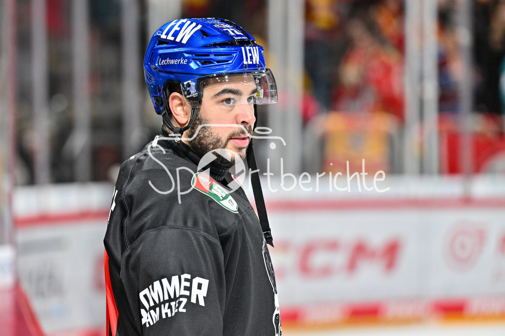 Düsseldorfer EG - Augsburger Panther | Beim warmup - Nicholas BAPTISTE (Augsburger Panther 73) / Freisteller / Einzelfoto / DEL: Duesseldorfer EG - Augsburger Panther, PSD Bank Dome am 22.12.2024