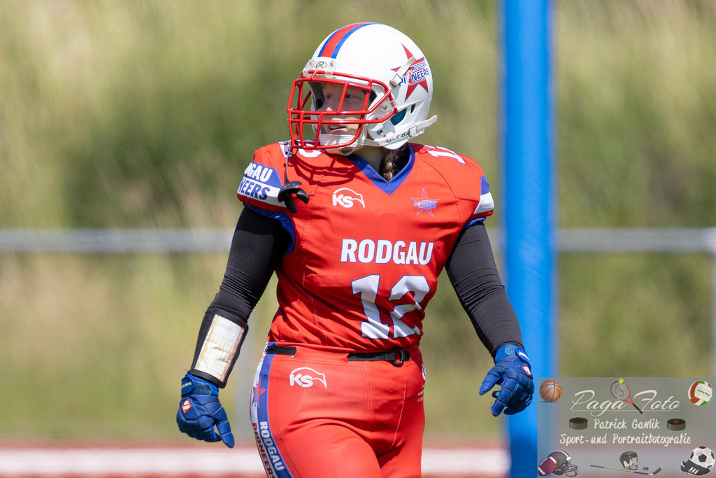 GFLW 1: German Football League Women 1: Rodgau Pioneers Ladies - Stuttgart Scorpions Sisters, 07.06.2026 | Stella Sigourney Caps (geb. Bargon) (Rodgau Pioneers Ladies #12), Freisteller, Portrait / Porträt, Rodgau Pioneers Ladies - Stuttgart Scorpions Sisters, Rodgau, Maingau-Energie-Stadion "Am Weichsee", 7.6.2026 - Realisiert mit Pictrs.com