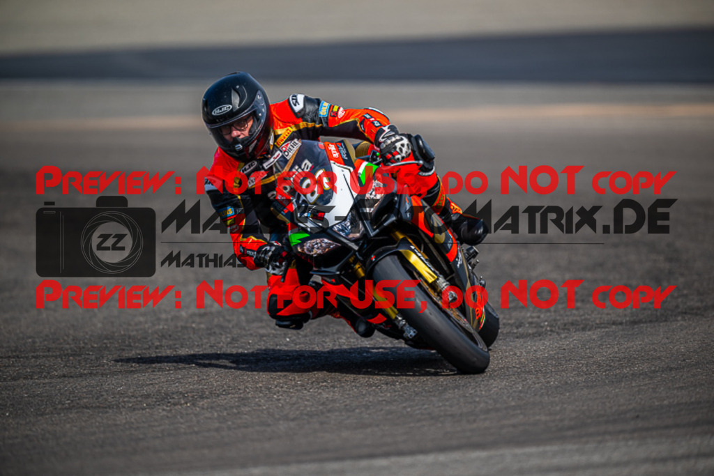 MaZZes_FotoMatrix_230410_8309 | ROT