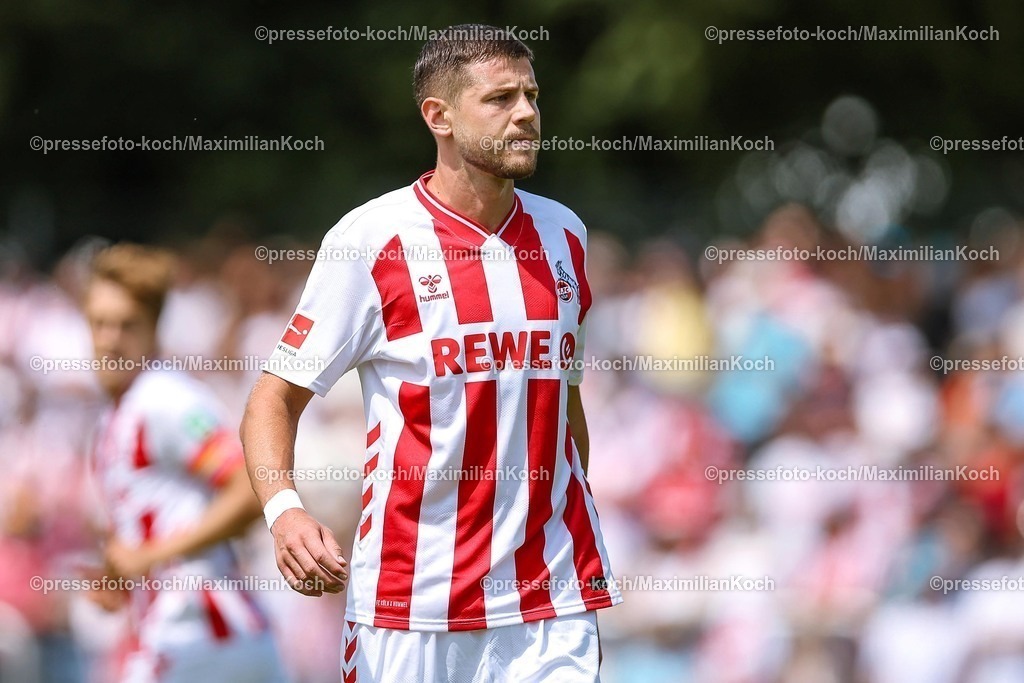 1FC12072501126 | 12.07.2025, Fußball, SV Bergisch Gladbach 09 - 1. FC Köln, Testspiel, BELKAW-Arena, Saison 2025 2026: Imad Rondic (1.FC Koeln #27) DFB regulations prohibit any use of photographs as image sequences and or quasi-video.