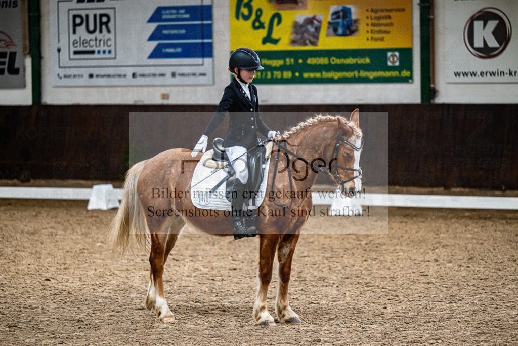 20240310-DOS_9708 | Entdecke hochwertige Reitturnierfotos von Foto Oger. Professionell, emotional und authentisch – jetzt Lieblingsmomente im Shop bestellen. - Realisiert mit Pictrs.com