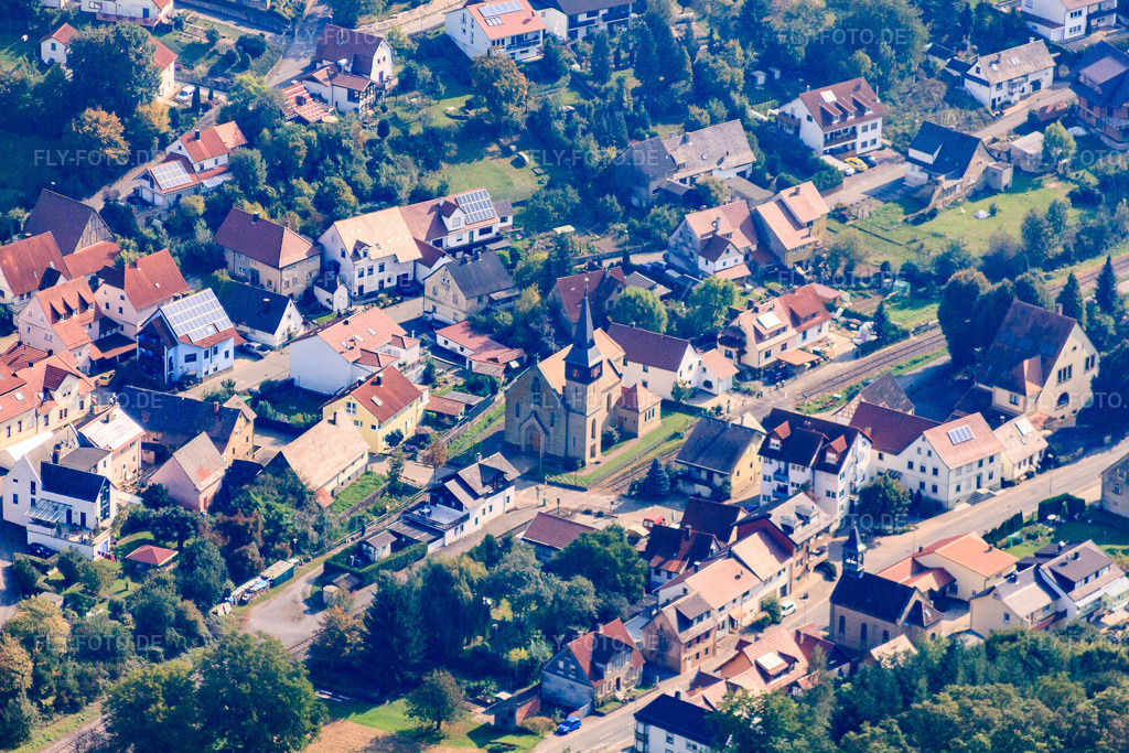 Luftbild: St. Josef im Ortsteil Untergimpern in Neckarbischofsheim im Bundesland Baden-Württemberg in Deutschland. Foto: IMG_45594-1641.jpg vom 25.09.2011 durch Werner Riehm/FLY-FOTO.de