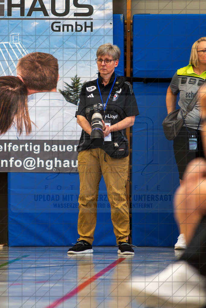 IHC 2026 - HC Hamburg vs. HØJ Elite | Fotograf; IHC 2026 - HC Hamburg vs. HØJ Elite am 07.08.2026 in Sporthalle KGS, Schneverdingen - Realisiert mit Pictrs.com