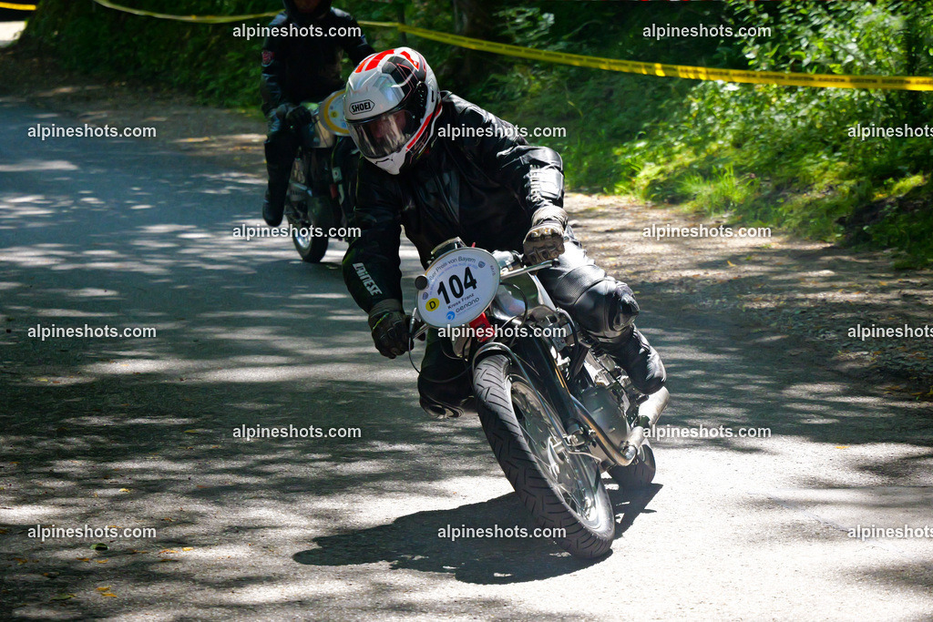 P1036686 | Erleben Sie atemberaubende, hochqualitative Fotos Ihrer Fahrt entlang der malerischen Alpenstraßen. Besuchen Sie alpineshots.com, um professionelle Aufnahmen Ihrer unvergesslichen Reise zu finden und zu kaufen - Realisiert mit Pictrs.com