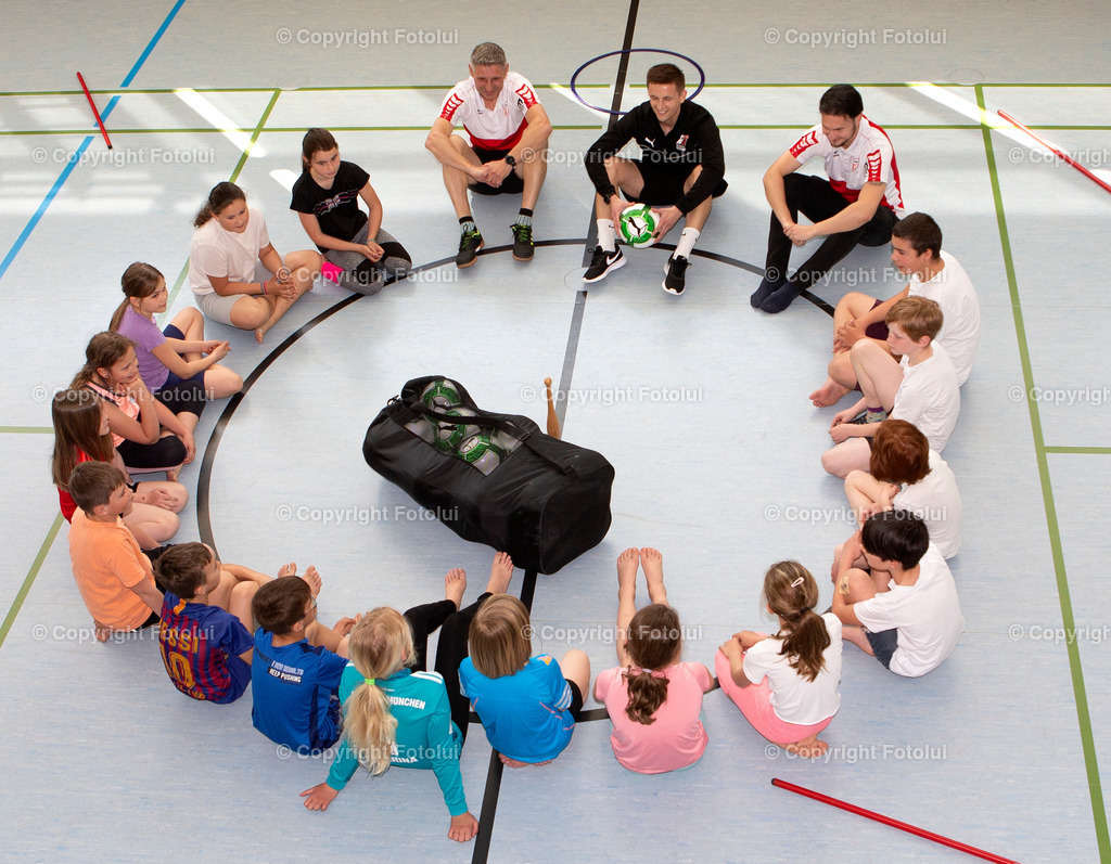 SCHULEAMBALL_030522_03 | bilder, linz, photo, foto, fussball, sport, fotolui, bundesliga