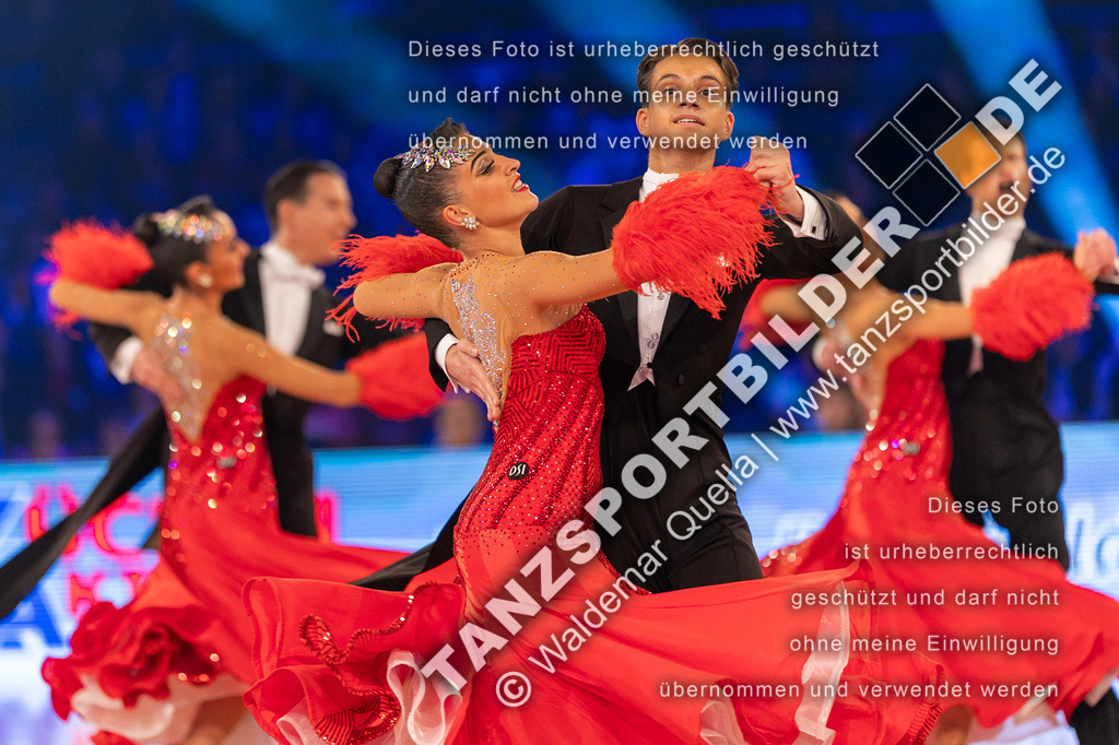 20231111-12187 | Hier finden Sie Tanz Bilder vom Latein und Standard Formationen tanzen. Sportbilder vom Tanzsport. Schöne Fotos und von Weltmeisterschaft, Europameisterschaft, Bundesliga, Regionalliga, Oberliga und Landesliga sowie von GOC Stuttgart, DanceComp, WM Bremen