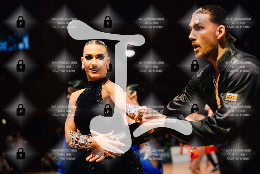 GOC 2025 - WDSF GrandSlam Latin 26th (3) Justin Lauer _ Rita Schumichin (Germany)-2025-08-23-3240 | Webshop for digital downloads and prints of dance sport, event & show photographer Julian Link - Realisiert mit Pictrs.com