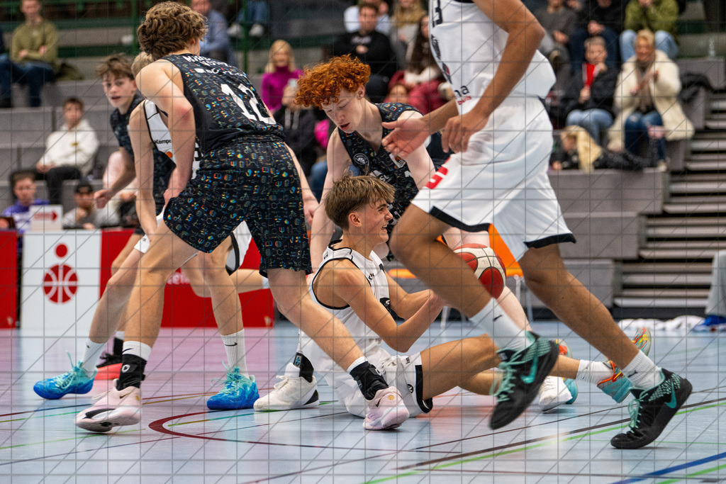 JBBL 24/25 | 23.11.2024 | Charisma Young Bulls vs. UBC Münster  | JBBL 24/25 | 23.11.2024 | Charisma Young Bulls vs. UBC Münster - - - - - CREDIT, www.bullenfotos.de, Martin König, Hörner Weg 40, D-49078 Osnabrück, +4917663732967, Nutzung und Weitergabe nur zu den vereinbarten Zwecken. Presseanfragen an Urheber. Alle Rechte beim Urheber. - - - - - - Realisiert mit Pictrs.com