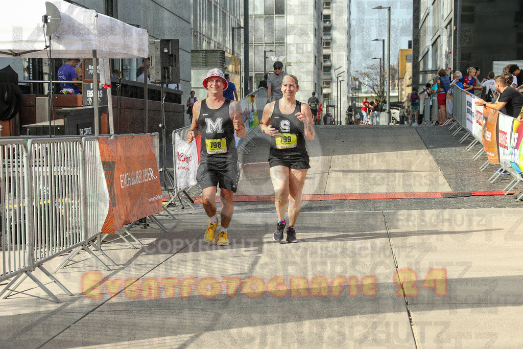 250920_1544_EX1_0585 | Sportfotografie im Rhein-Sieg Kreis, Köln, Bonn, NRW, Rheinland Pfalz, Hessen, etc. Unser Tätigkeitsfeld umfasst den Laufsport vom Volkslauf über den Marathon, Duathlon, Triathon bis zum Ultralauf wie Kölnpfad Ultra oder Schindertrail.